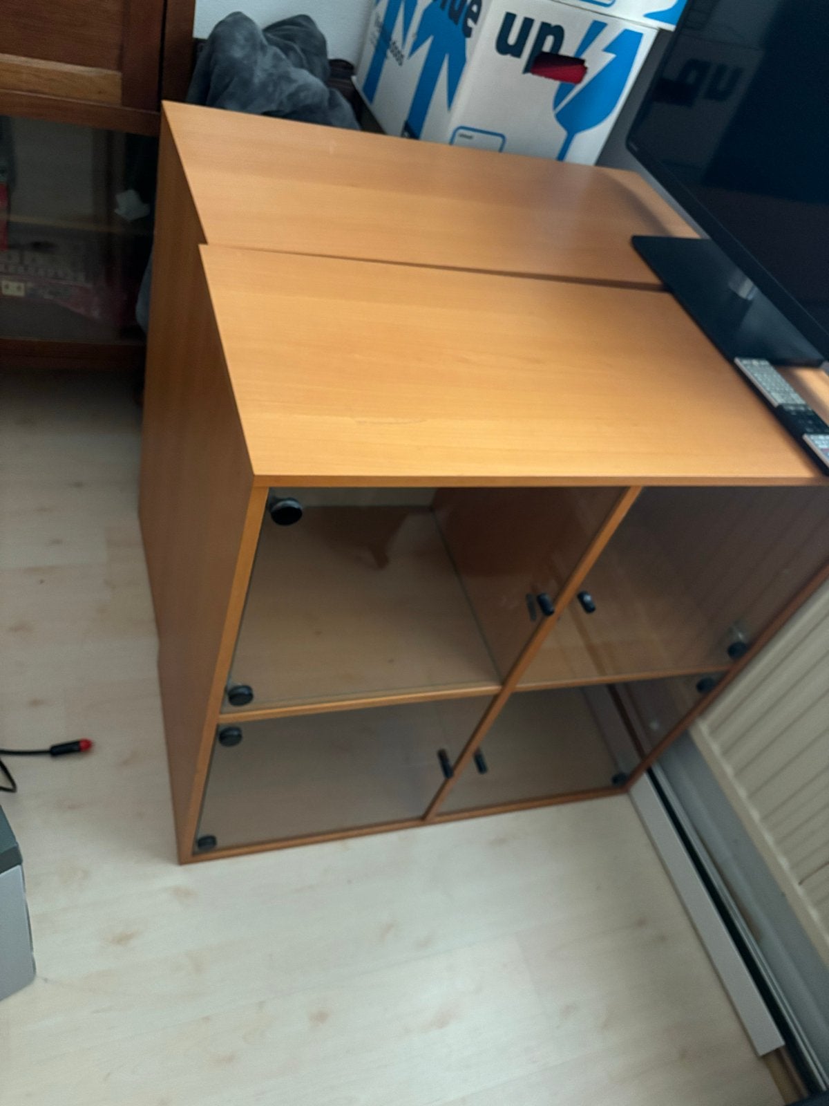 2xIKEA Vitrinekast met verlichting, opstapelbaar, Huis en Inrichting, Ophalen, Gebruikt, 50 tot 100 cm, Minder dan 100 cm