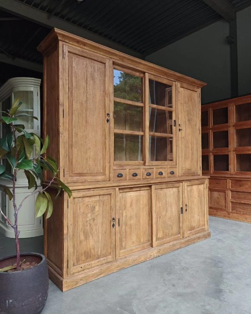 Grote teakhouten buffetkast | Voorraadkast | Servies #6072, Glas, Gebruikt, Met deur(en), -