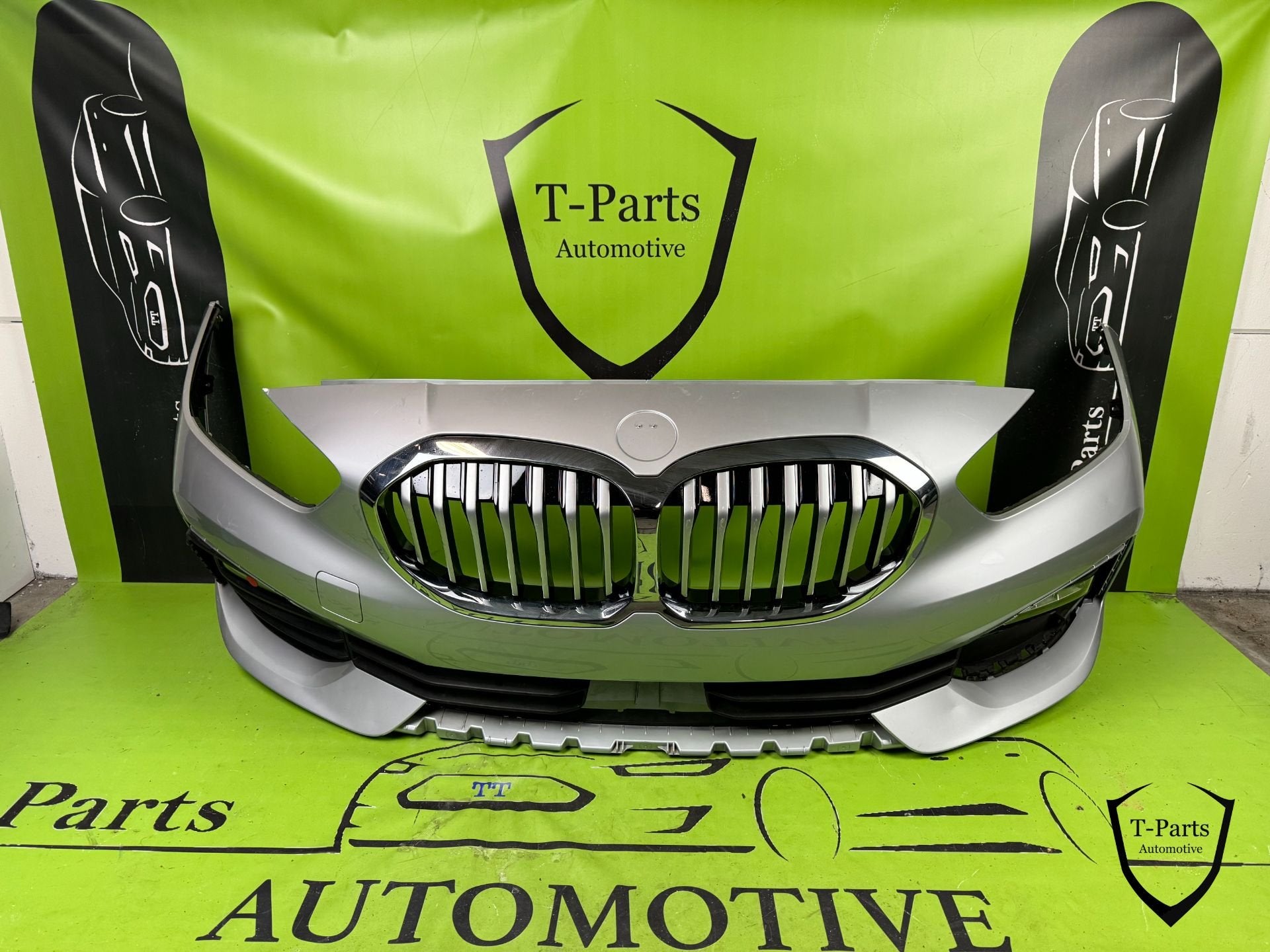 bmw 1 serie f40 voorbumper bumper grille rooster sport, Auto-onderdelen, Info@fabrikant.eu, Ophalen of Verzenden, Bumper, BMW