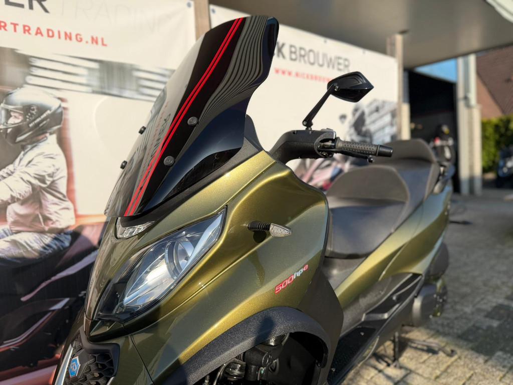 Piaggio MP3 500 HPE | 2018 | 29.927 km | Olive Gold | Handva, Motoren, Motoren | Piaggio, 493 cc, Bedrijf, Overig, 12 t/m 35 kW