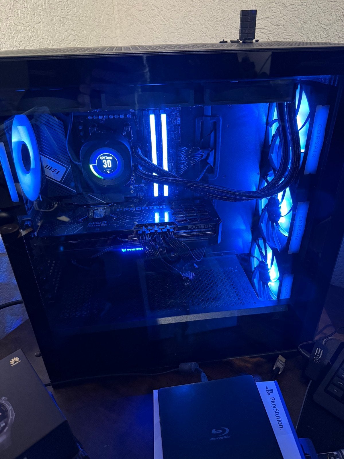 Gaming PC: 7800x3D, 9070 XT Predator, 32GB RAM, 2TB HDD, Computers en Software, AMD Ryzen 7 7800x3D, HDD, 32 GB, Custom Build