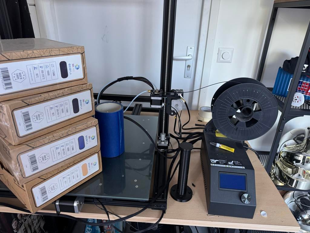 3D-printer met filament en accessoires, Computers en Software, 3D Printers, Ophalen, Gebruikt, Filament
