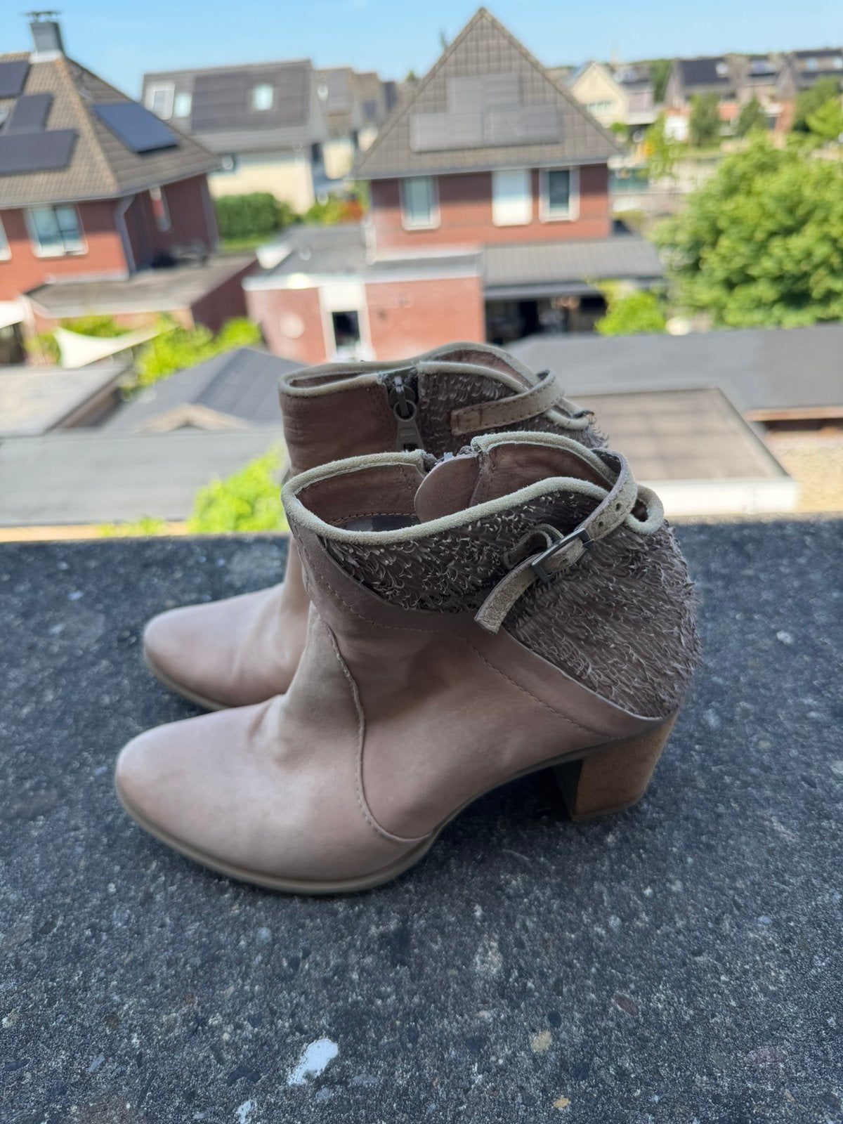 Enkellaarsjes, Verzenden, Beige, Lage of Enkellaarzen, Gedragen