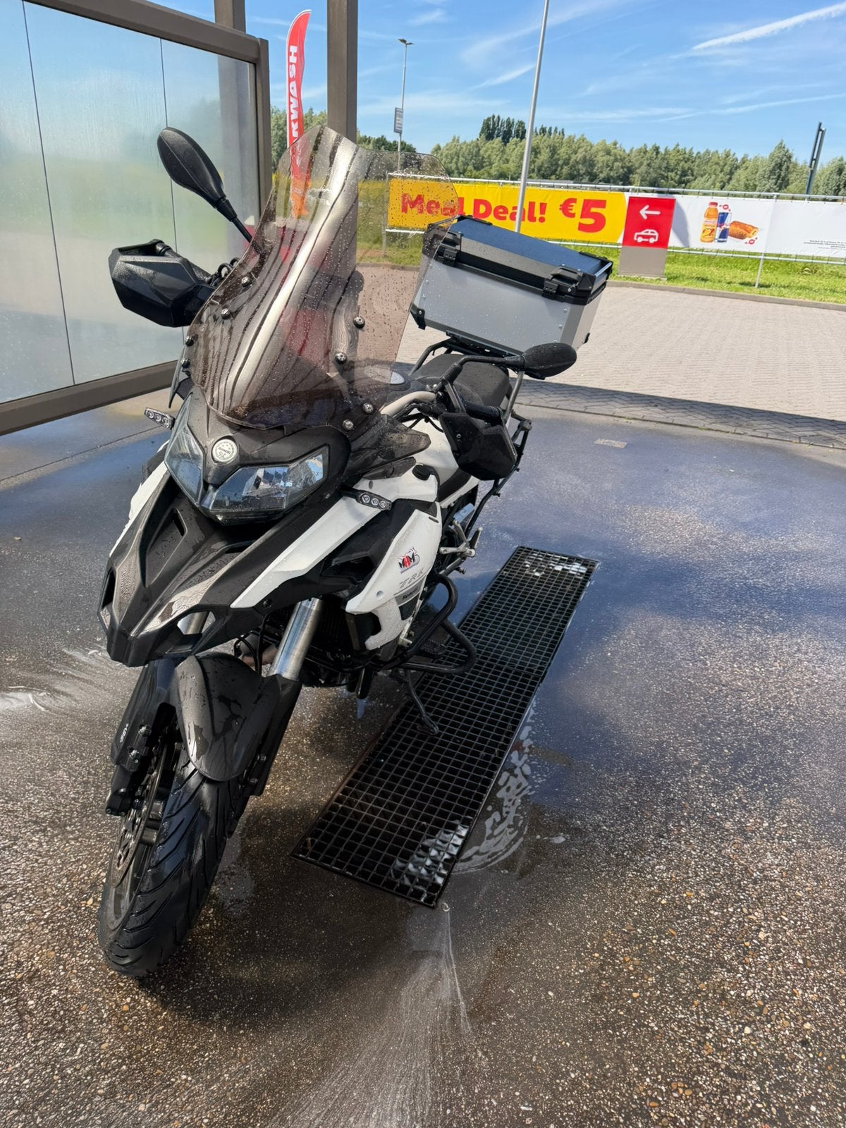 Benelli TRK 502 X Adventure 2019– A2 –  Met Topkoffer, Motoren, Motoren | Benelli, Particulier, Toermotor, 12 t/m 35 kW, Minimaal motorrijbewijs A2