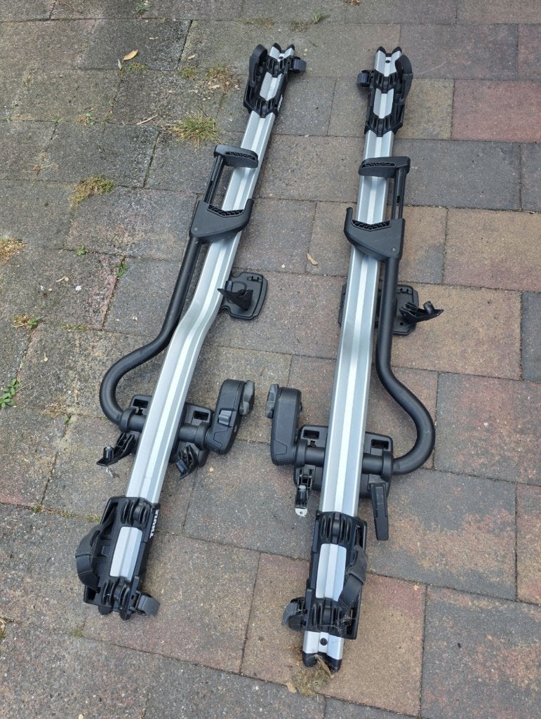 Thule Proride 598 fietsdrager 2x, Ophalen, Brede banden, Zo goed als nieuw, Dakdrager