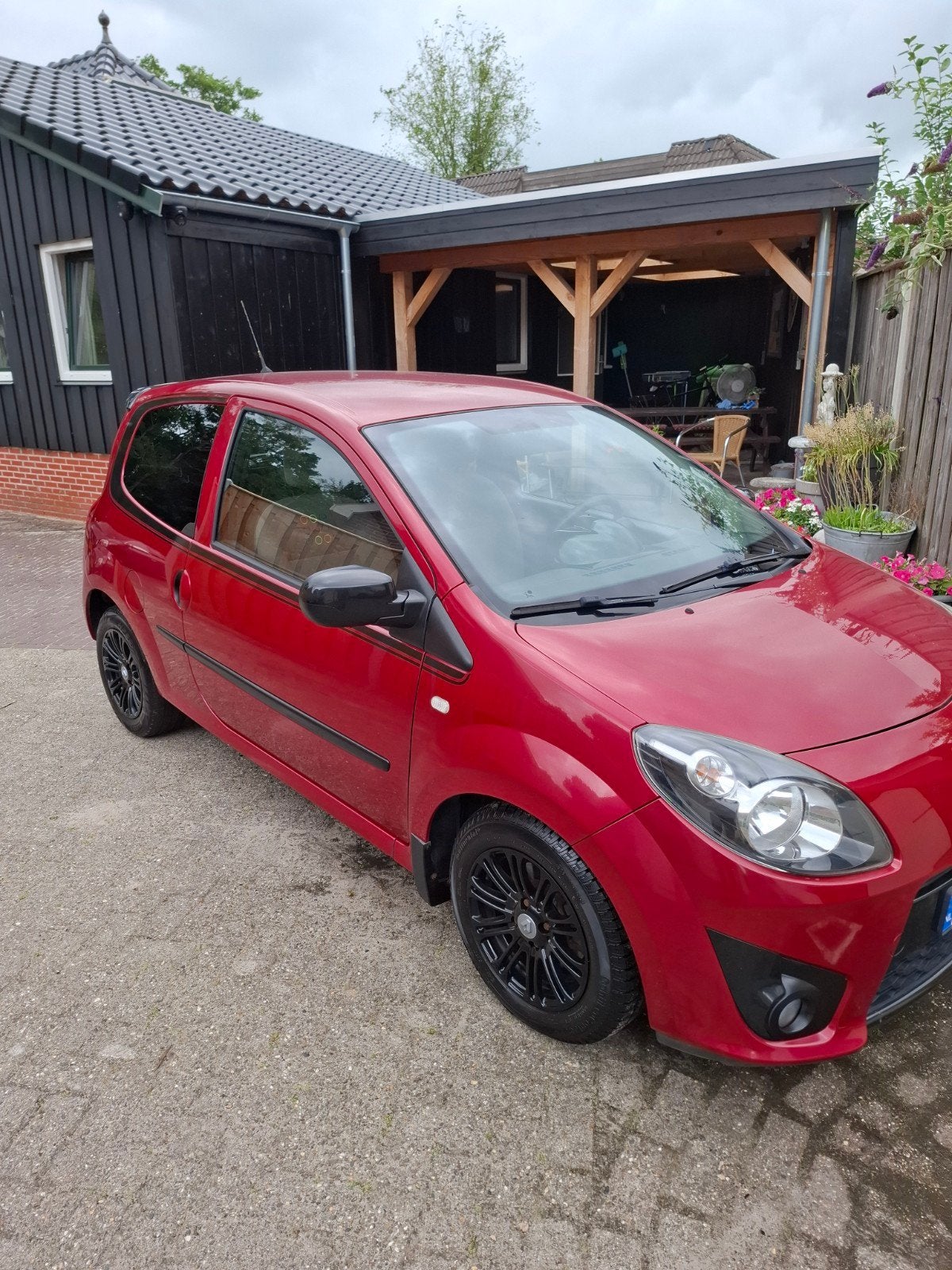 nette renault twingo bj 2011 met weinig kilometers, Auto's, Handgeschakeld, Particulier, Onderhoudsboekje, Rood