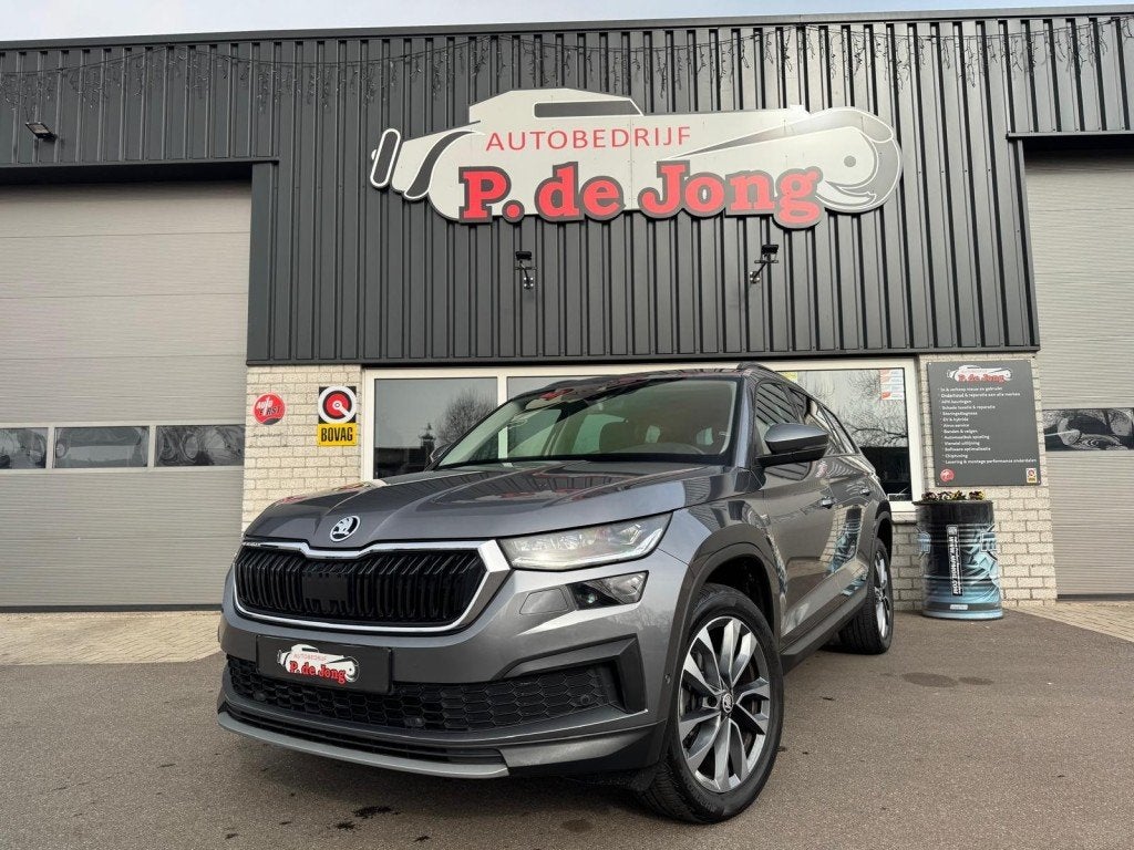 Skoda KODIAQ 1.5 TSI TOUR editie Alle verwarmings opties Zon, Auto's, Automaat, USB, 1498 cc, 150 pk
