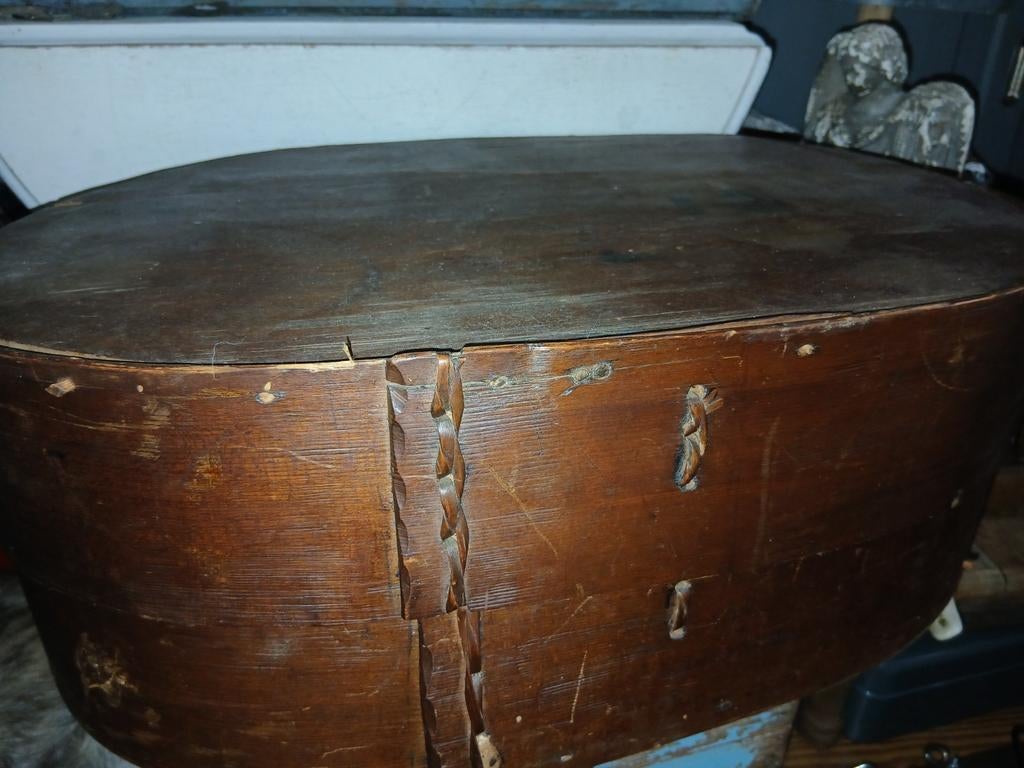 Antieke spanendoos/hoedendoos, Ophalen of Verzenden