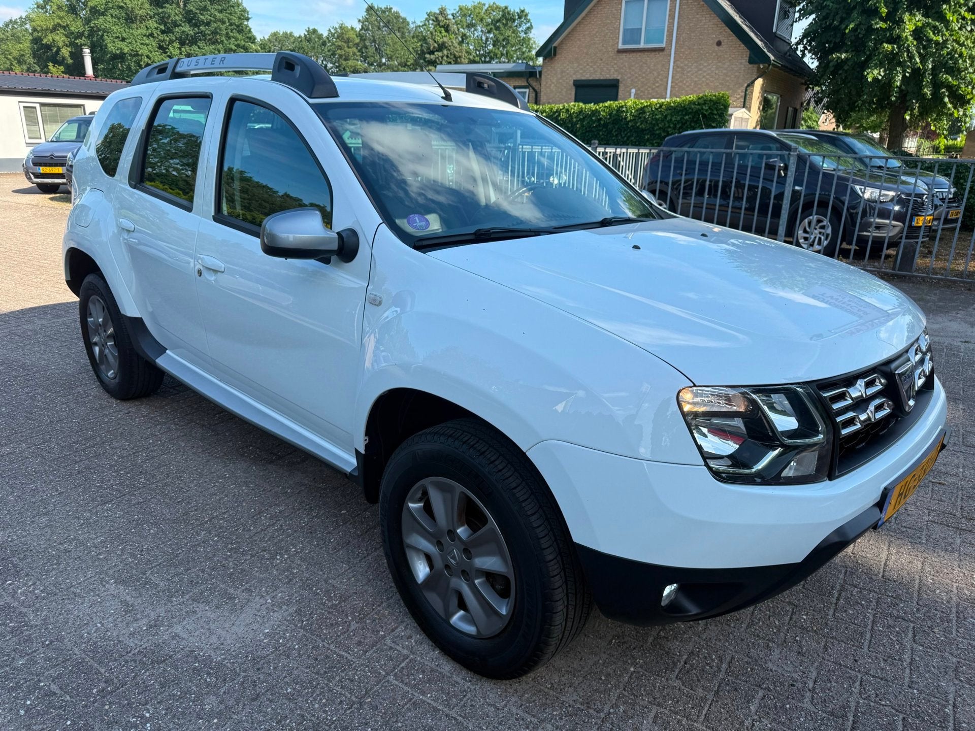 Dacia Duster 1.2 TCe 4x2 Prestige ECC NAVI LEDER CRUISE LMV, 125 pk, Gebruikt, Euro 6, 4 cilinders