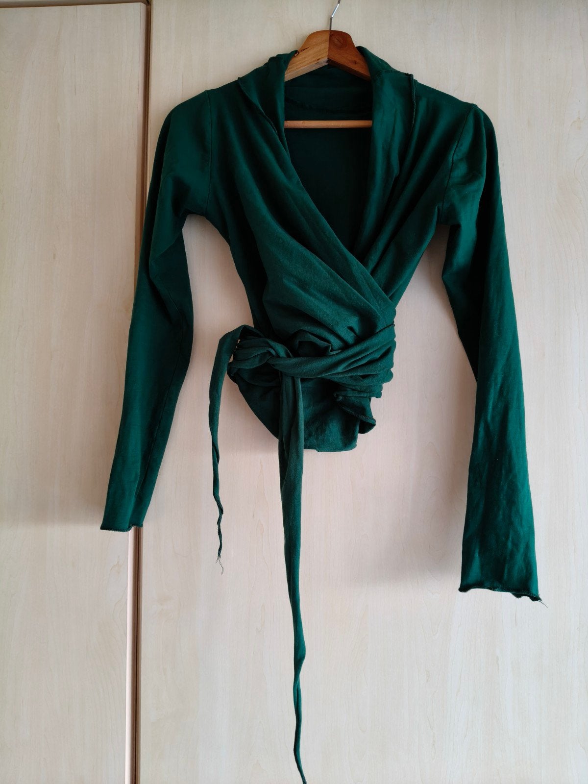 The Two Sisters wikkeltop wikkelvest groen one size, Kleding | Dames, Ophalen of Verzenden, Zo goed als nieuw, Lange mouw, Maat 36 (S)