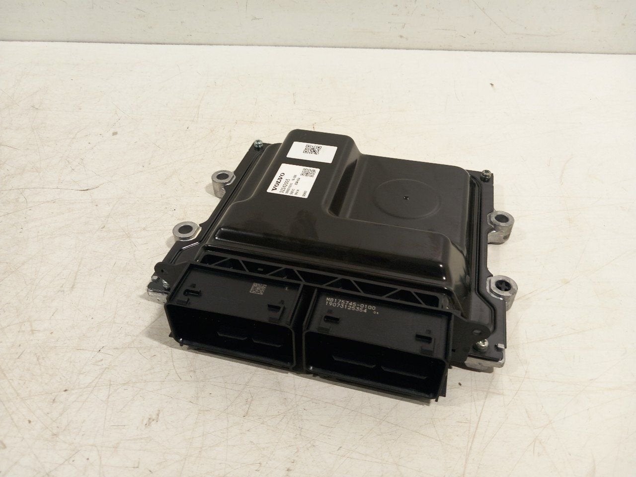 Computer motormanagement Volvo V60, Onderdelen@venauto.nl, Van der Ven Autorecycling B.V., Gebruikt, Ettenseweg 76, 4706 PB Roosendaal, The Netherlands