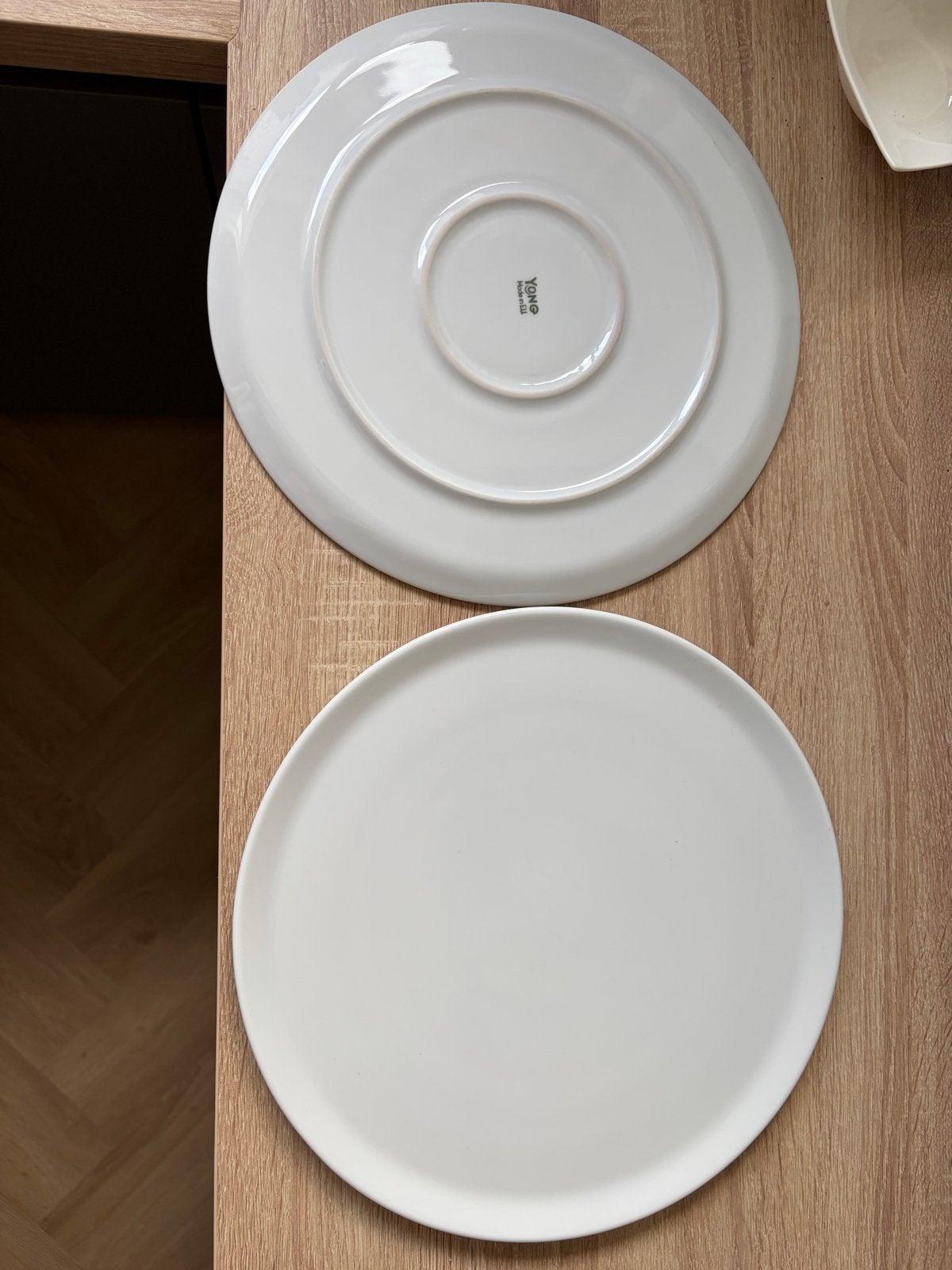Yong Witte Pizza borden (2 stuks), Gebruikt, Overige merken, Keramiek, Ophalen of Verzenden