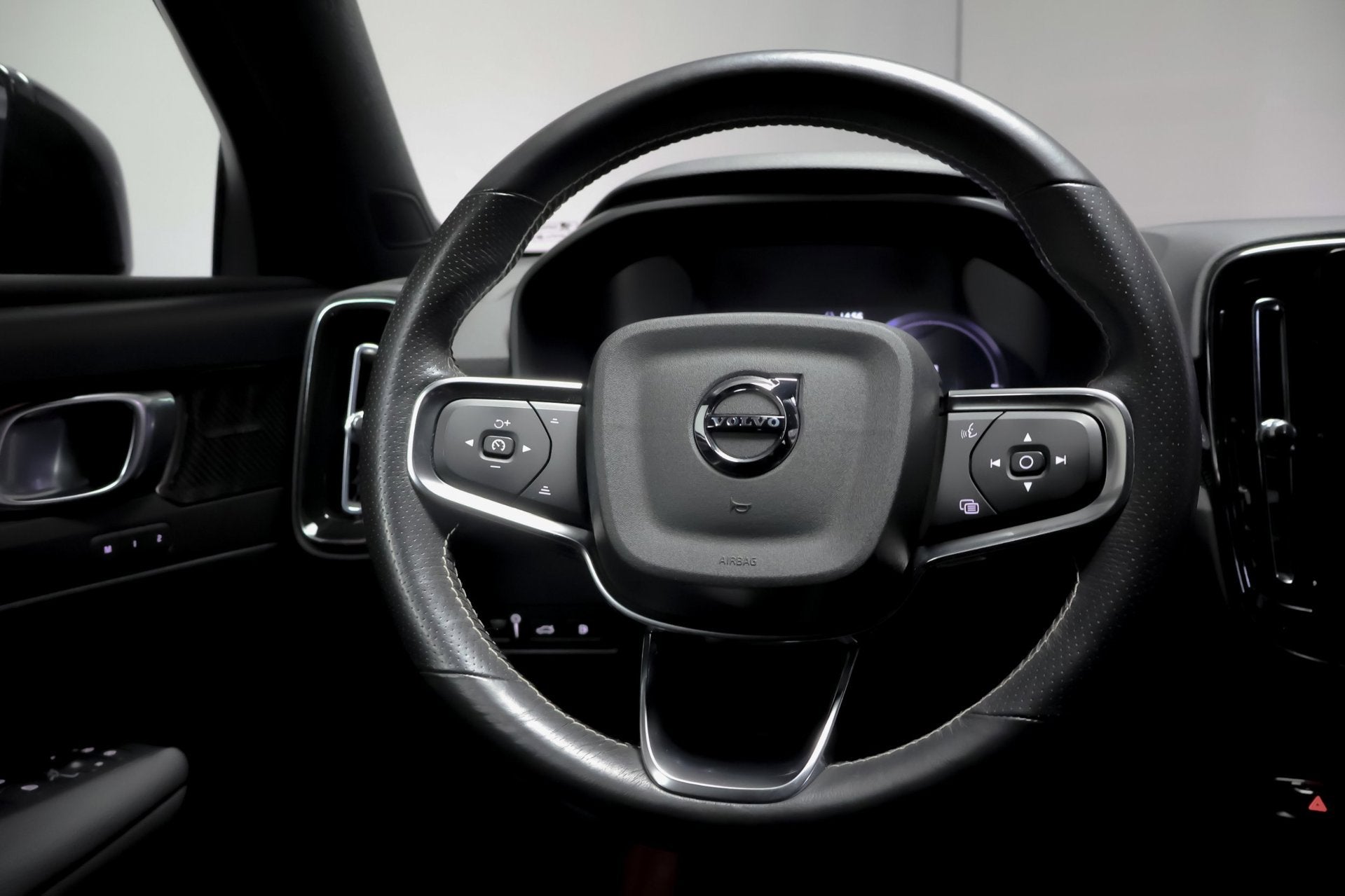 Foto 2 van Volvo XC40 1.5 T5 Recharge R-Design