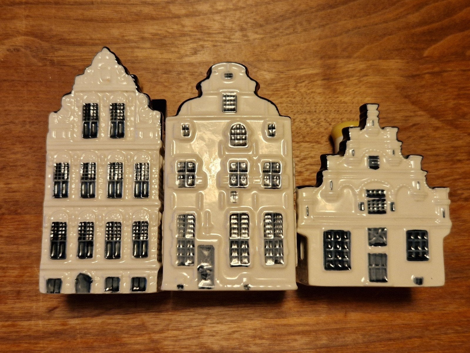 KLM Bols huisjes 7;10;23;49;55;57;59;60;69;75;80;81;84;94, Verzamelen, Ophalen of Verzenden, Zo goed als nieuw, Gevuld