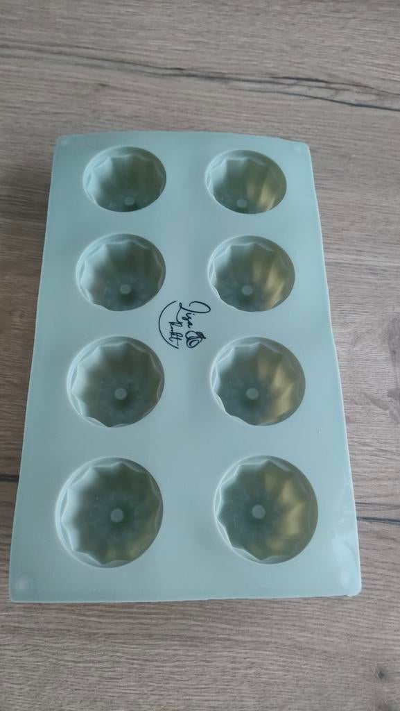 Ongebruikte siliconen bakvorm voor mini tulbandjes, Ophalen of Verzenden, Nieuw, Bakvorm