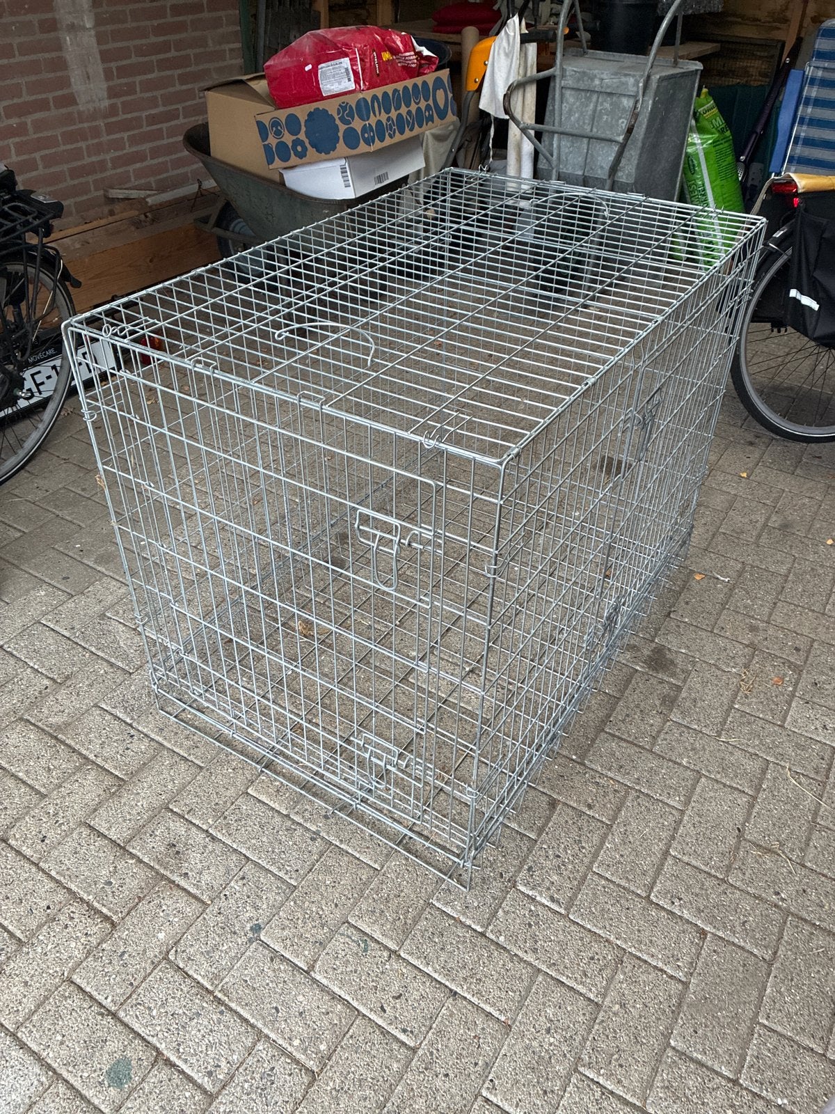 Bench, opvouwbaar dus goed te vervoeren, Ophalen, Gebruikt, 65 tot 100 cm, Hondenhok