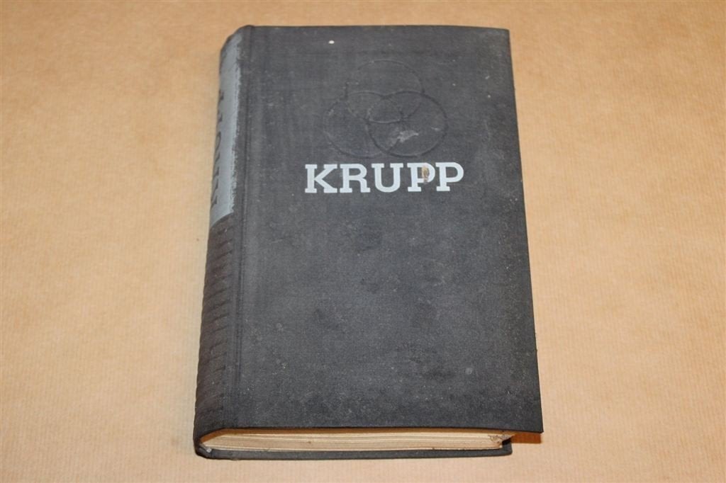 Krupp, Kampf um Stahl — Geschiedenis Staalindustrie 1935, Ophalen of Verzenden, Gelezen, Europa