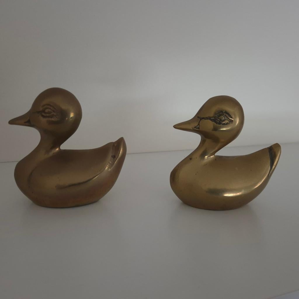 Twee vintage messing eendjes., Verzamelen, Beelden en Beeldjes, Gebruikt, Dier, Ophalen of Verzenden