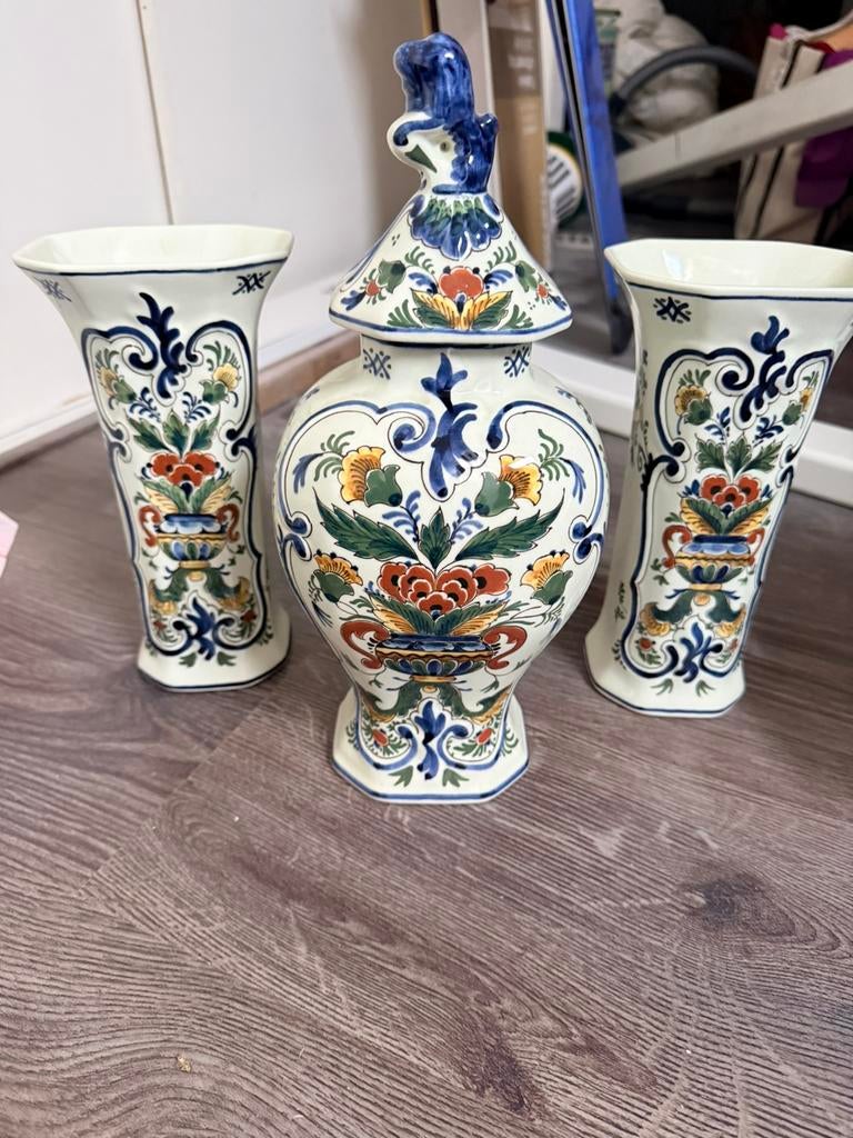 The origional bleu kastset van delfs blauw, Ophalen