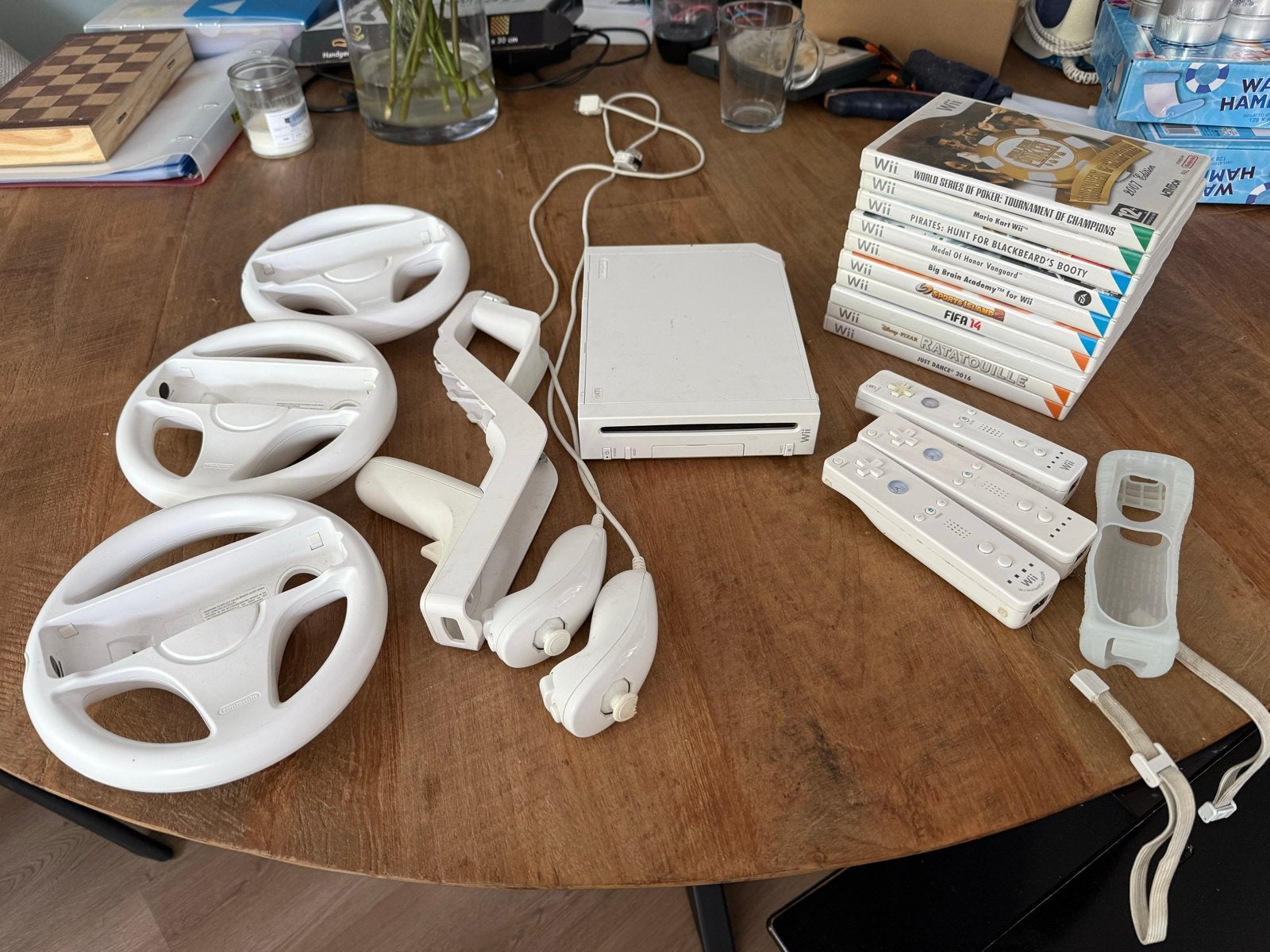 Wii Console Bundel met 3 Controllers, Sturen en 10 Games, Ophalen of Verzenden, Gebruikt, Met 3 controllers of meer, Met games