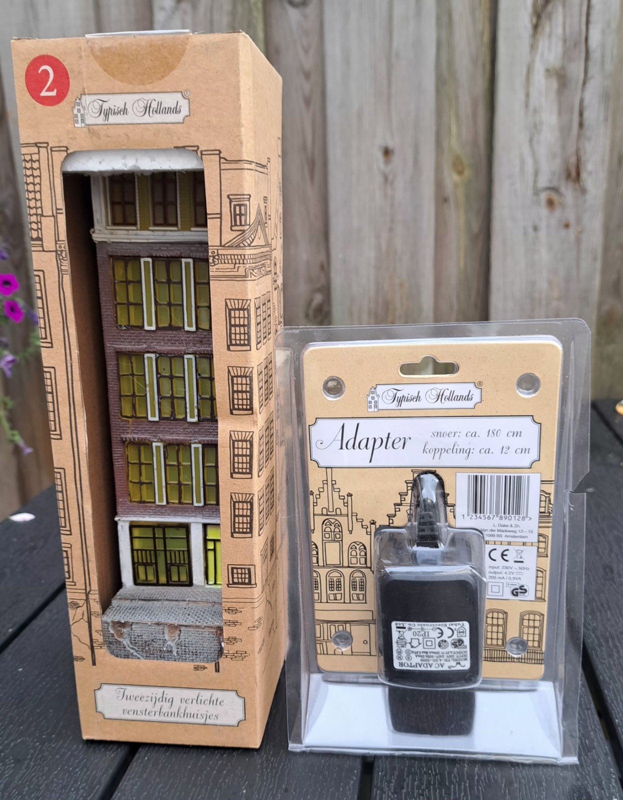Typisch Hollands Verlicht Vensterbankhuisje nr 2 met Adapter, Ophalen of Verzenden, Zo goed als nieuw