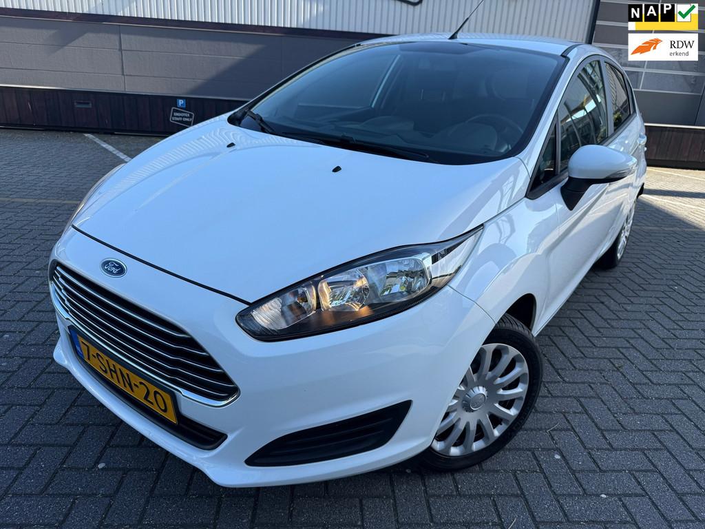 Ford Fiesta 1.0 Style*AIRCO*NEW APK*NAP*ELKT-RAAM*NAVI*CRUIS, Voorwielaandrijving, Euro 5, 525 kg, Origineel Nederlands