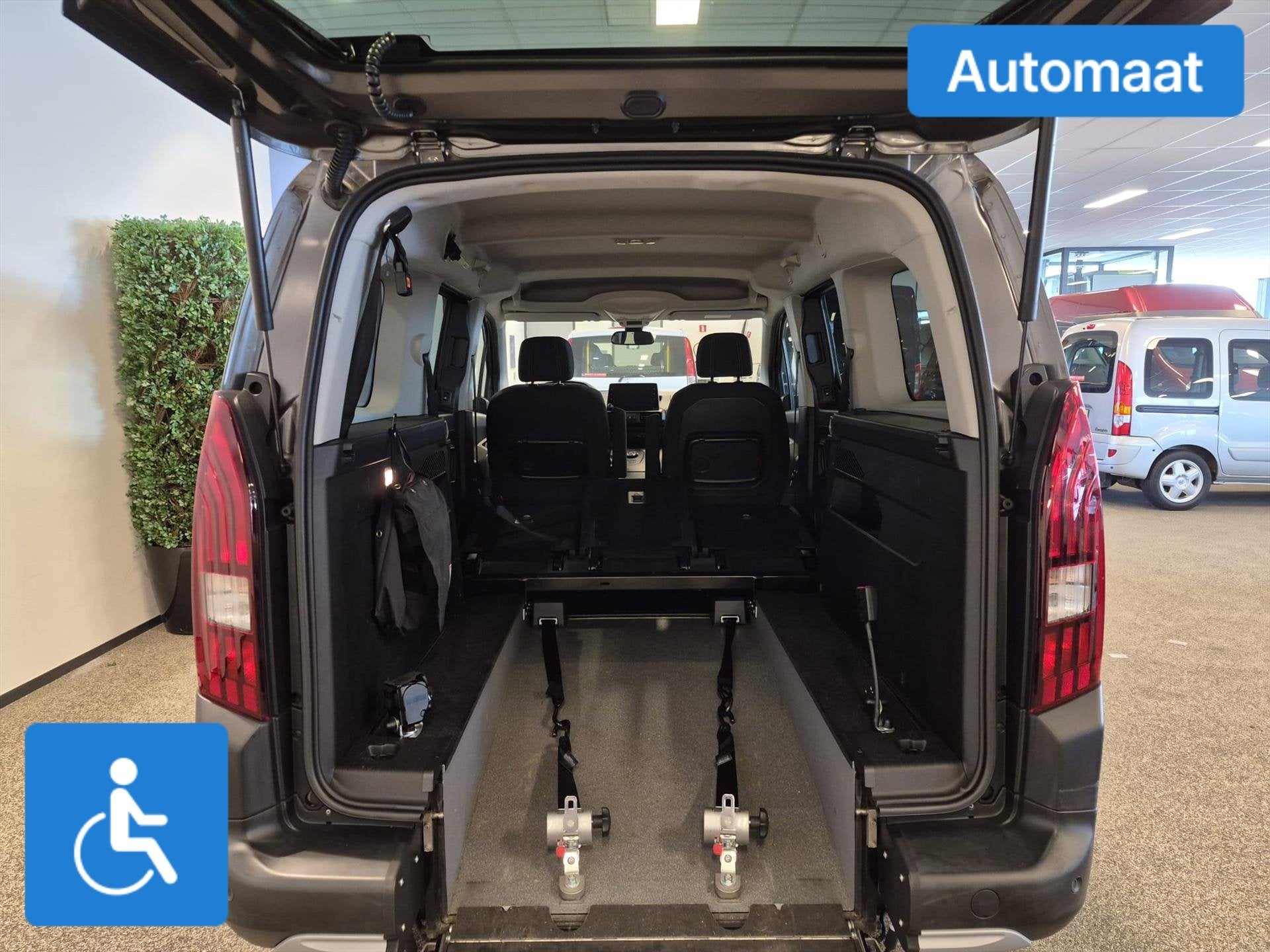 Peugeot Rifter L2 Rolstoelauto Automaat 5+1, 12 maanden, Stof, Gebruikt, 14 km/l