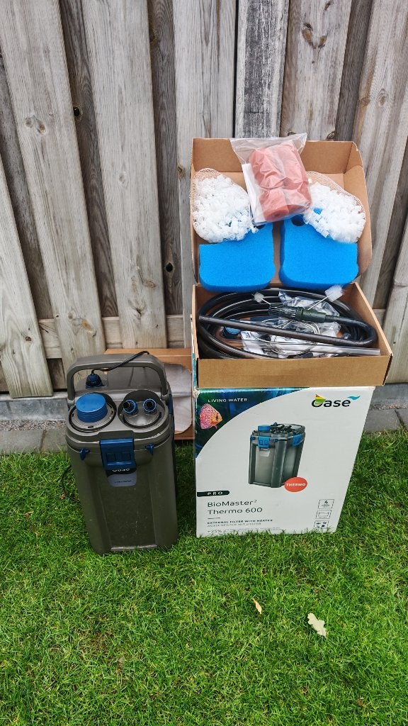 Oase biomaster 600 2 thermo, Dieren en Toebehoren, Ophalen of Verzenden, Zo goed als nieuw, Filter, Inclusief slangen