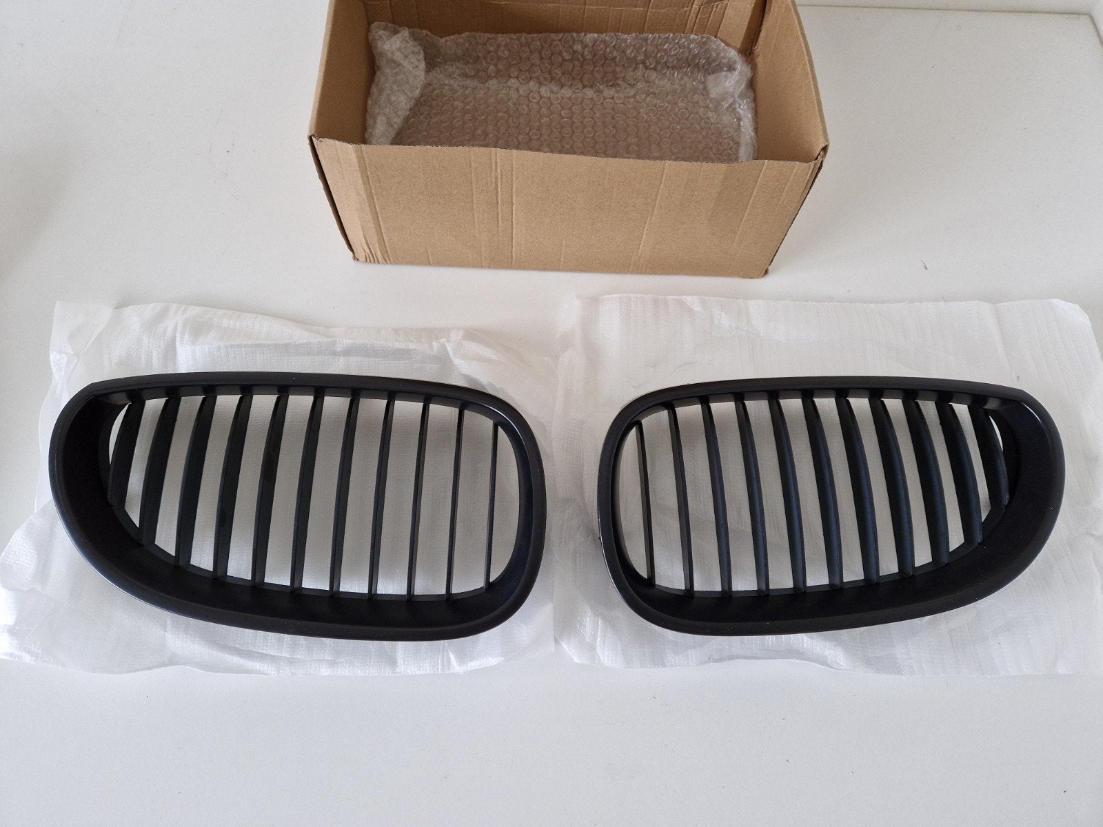 Zwarte grill set voor BMW E60, Ophalen, Gebruikt, Voor, Bumper