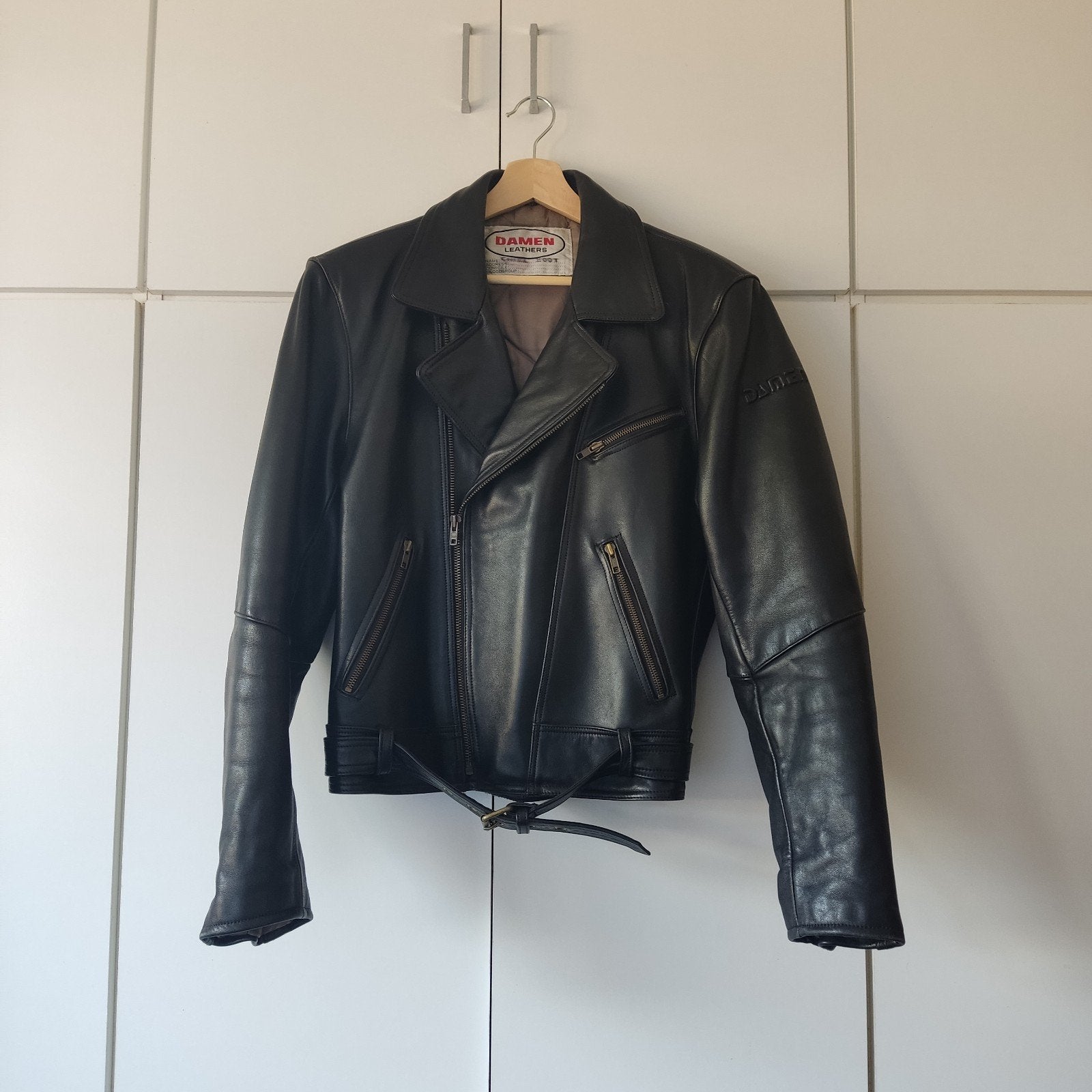 Damen leren motor jas, Ophalen, Maat 52/54 (L), Zwart, Zo goed als nieuw