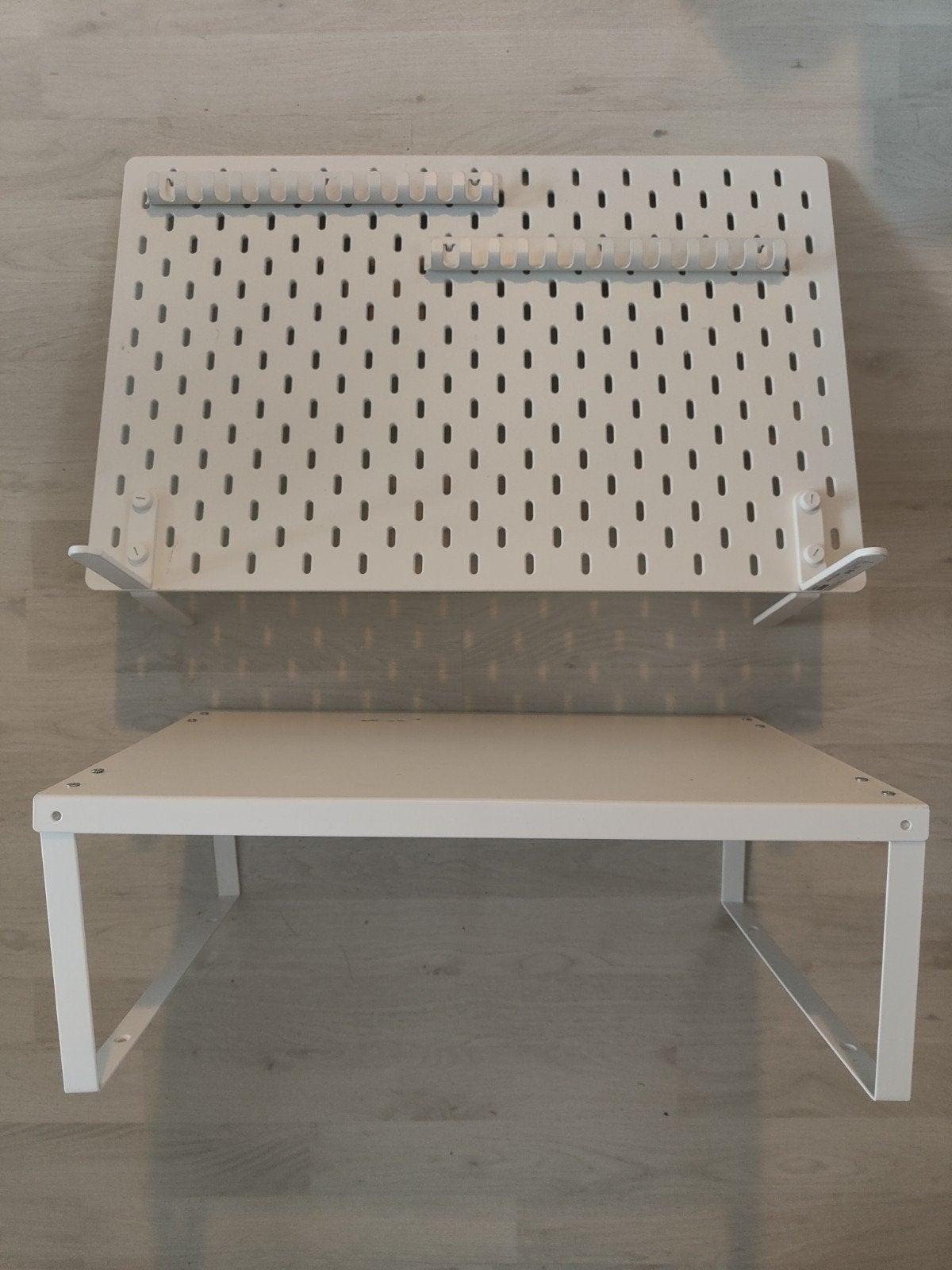 Ikea rek en ijzeren verhoger. Kraam inrichting, Ophalen