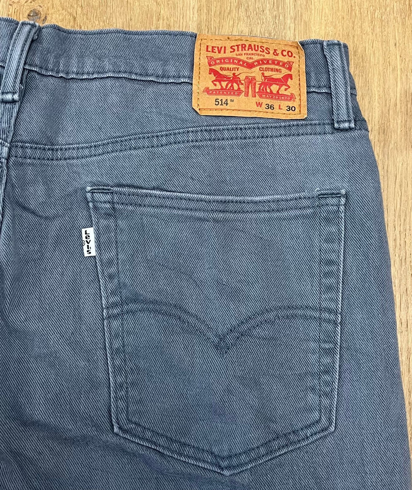 Levi’s 514 straight jeans grijs - Maat W36 L30, Ophalen of Verzenden, Zo goed als nieuw, Grijs, W36 - W38 (confectie 52/54)