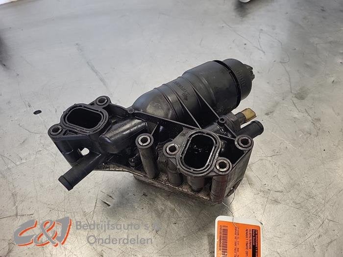 Oliefilterhuis van een Renault Trafic, Gebruikt, -, Renault, -
