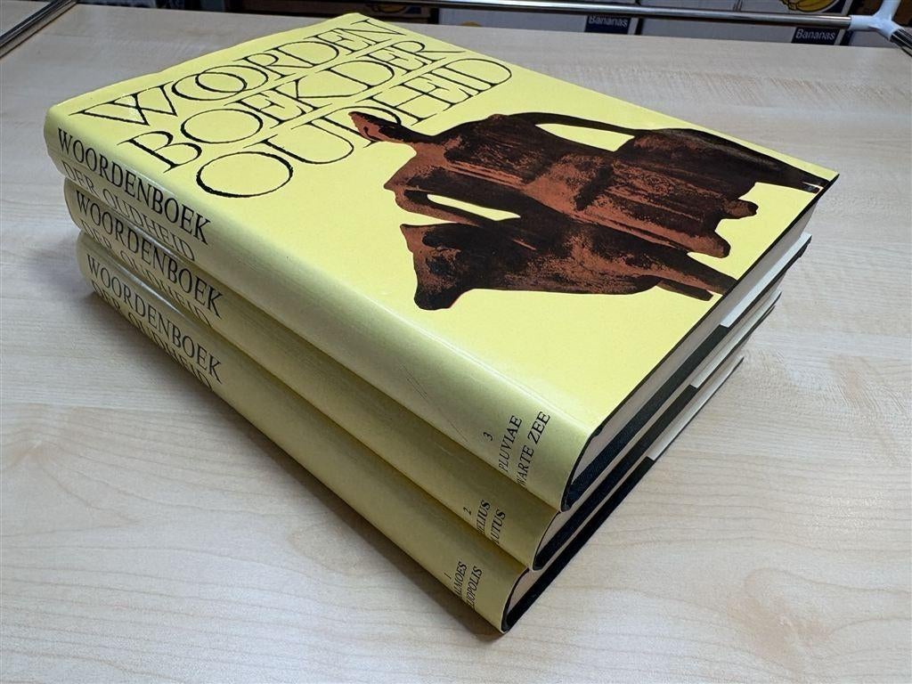 Woordenboek der Oudheid [1976-1986] — 3 Delen Compleet, Ophalen of Verzenden, Gelezen, Europa