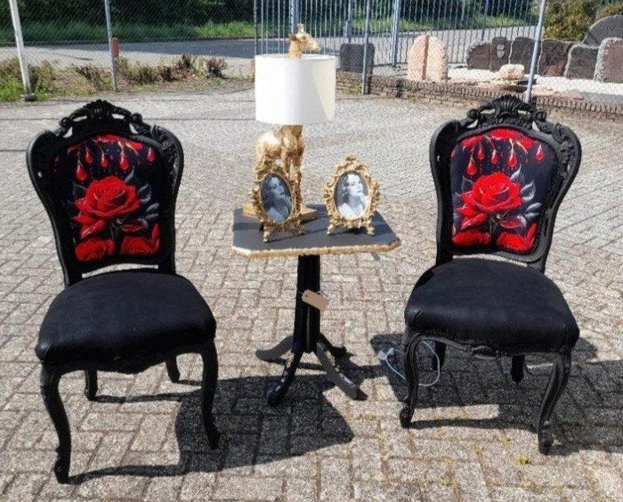 2 x losse barok stoelen opnieuw gestoffeerd, Ophalen