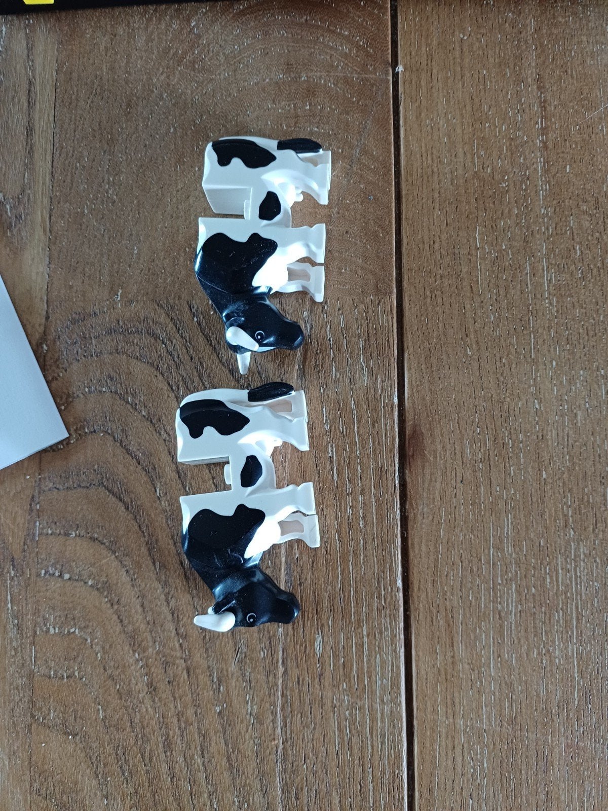 2 Lego koeien van de oude Lego boerderij, Gebruikt, Overige thema's, Lego, Accessoire