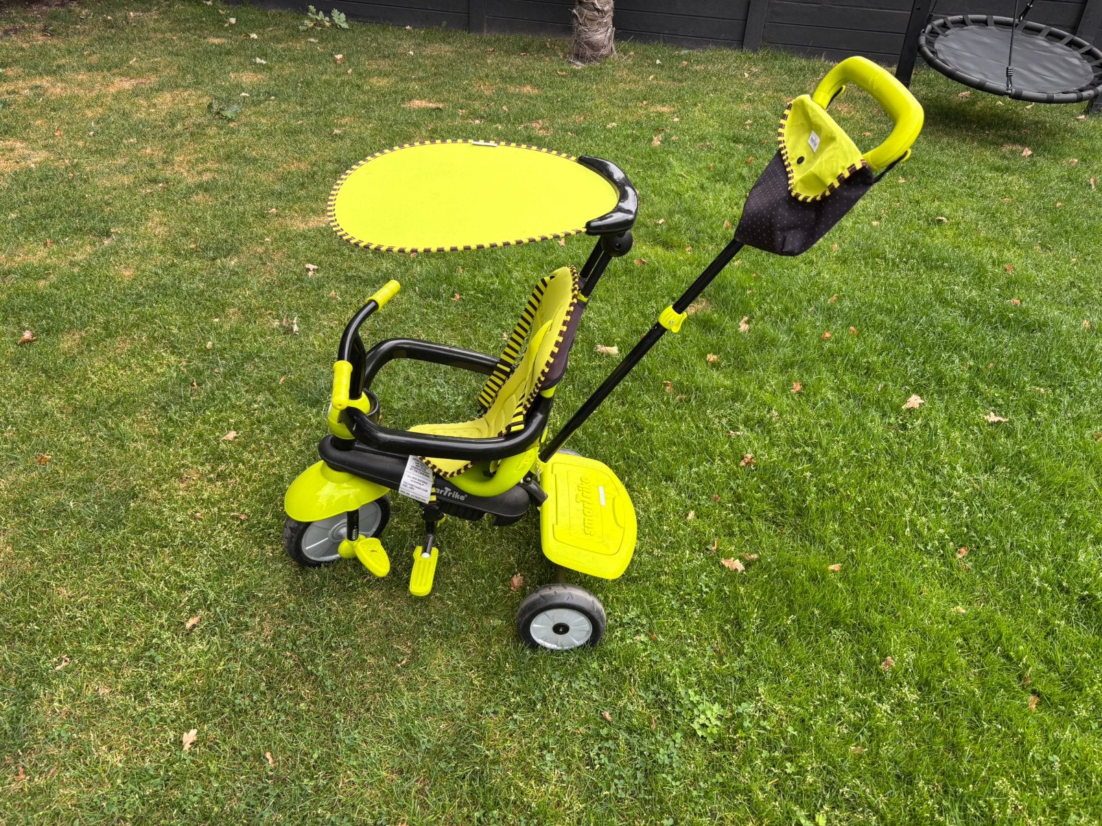 Smart Trike driewieler groen met duwstang en zonneschermm, Ophalen, Gebruikt, Terugtraprem, Duwstang