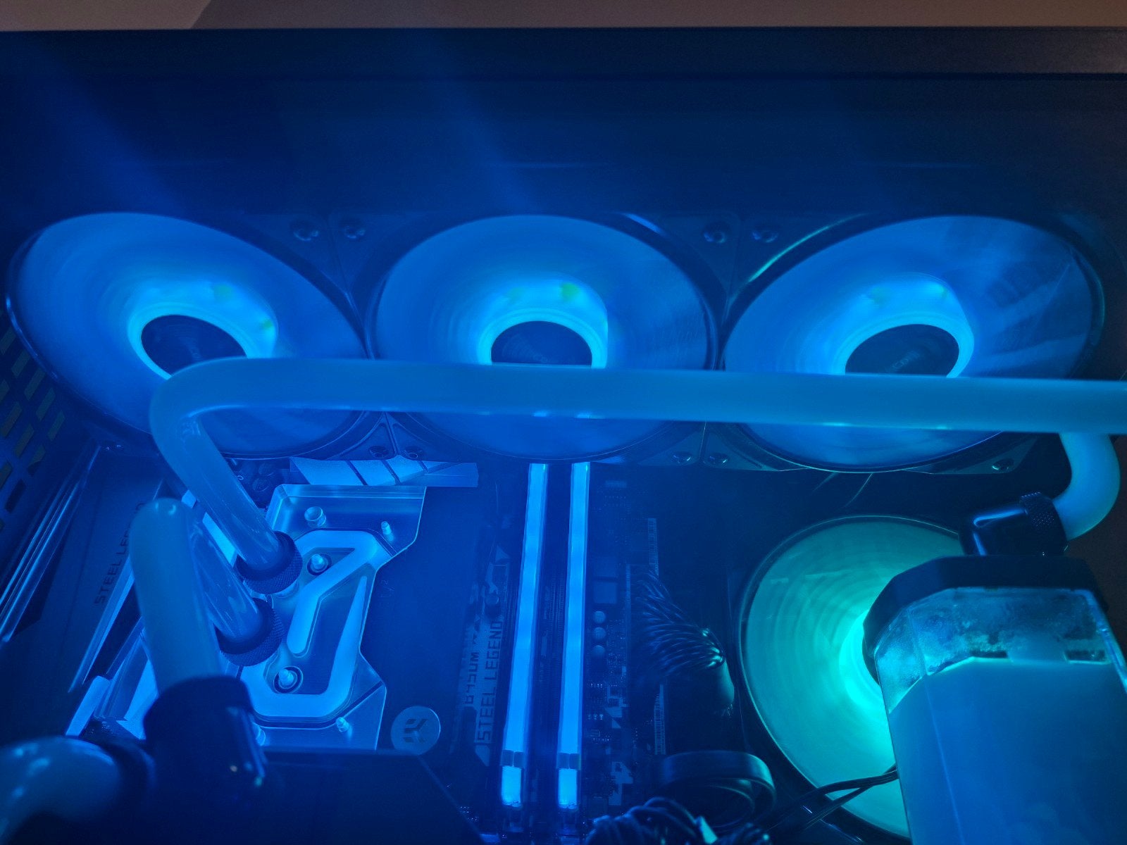 Gaming RGB Fans 3x120mm, 2x140mm, Computers en Software, Ophalen of Verzenden, Gebruikt, Luchtkoeling