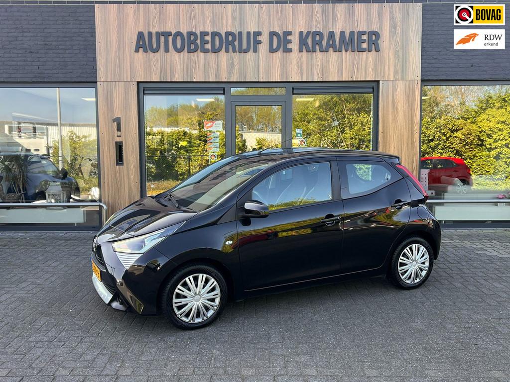 Toyota Aygo 1.0 VVT-i x-play, Auto's, Toyota, Bedrijf, Te koop, Aygo, ABS, Achteruitrijcamera, Airbags, Airconditioning, Bluetooth