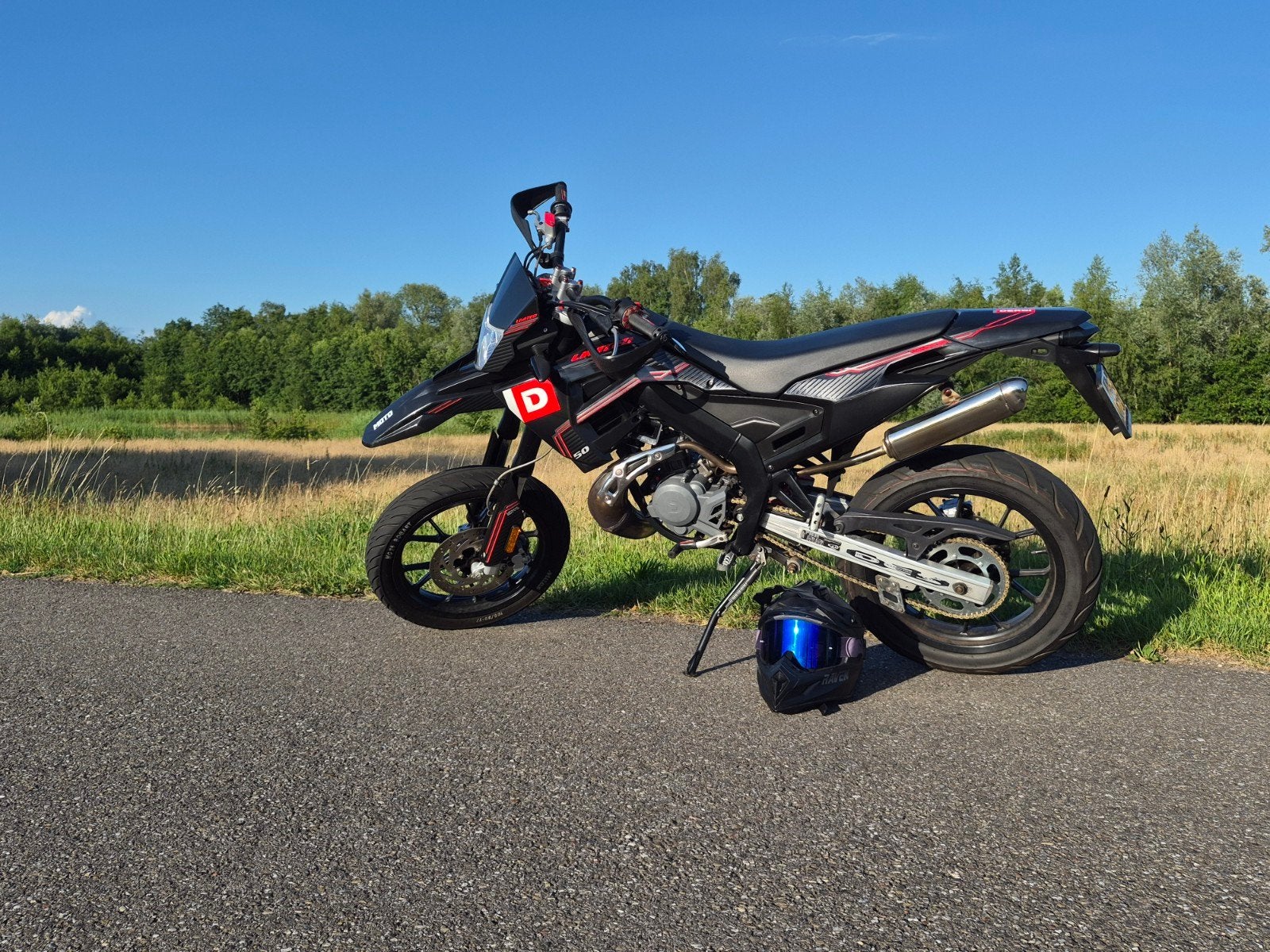 Derbi Senda 50 SM Limited Edition - Zeer goed onderhouden, Fietsen en Brommers, Ophalen, Zo goed als nieuw, 50 cc, Derbi
