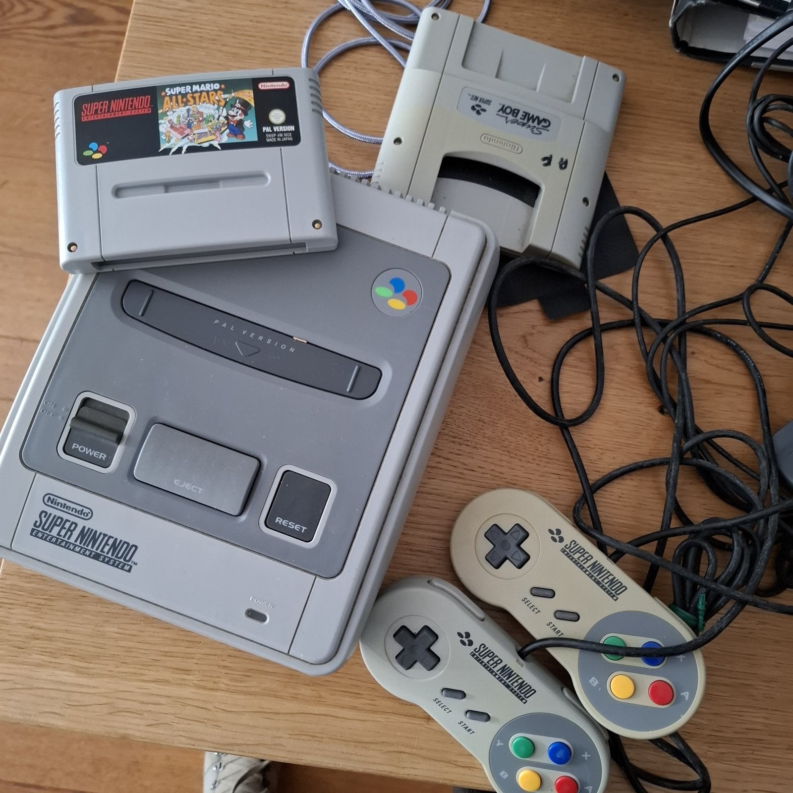 Super Nintendo Entertainment System met games en controllers, Spelcomputers en Games, Spelcomputers | Nintendo Super NES, Gebruikt