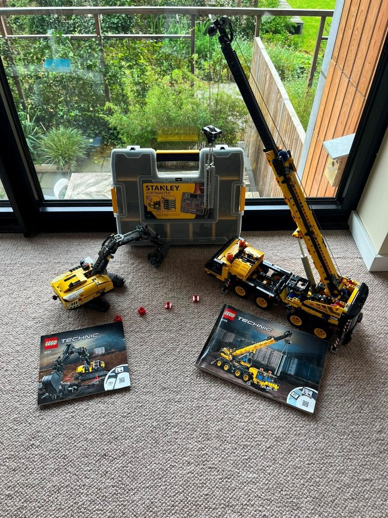 Lego Technic 42121 en 42108 en opbergdoos, Kinderen en Baby's, Lego, Inclusief instructies, Ophalen of Verzenden, Zo goed als nieuw