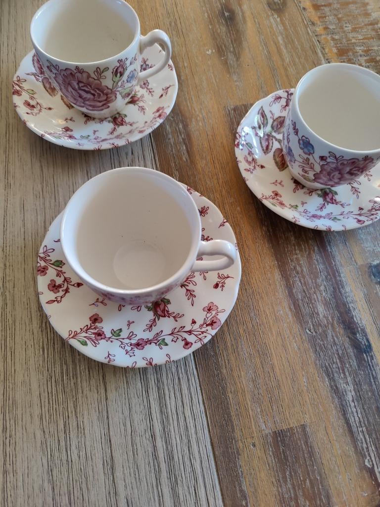 3 Johnson brothers kop en schotels rose chintz, Verzenden, Zo goed als nieuw, Overige stijlen, Kop(pen) en/of Schotel(s)