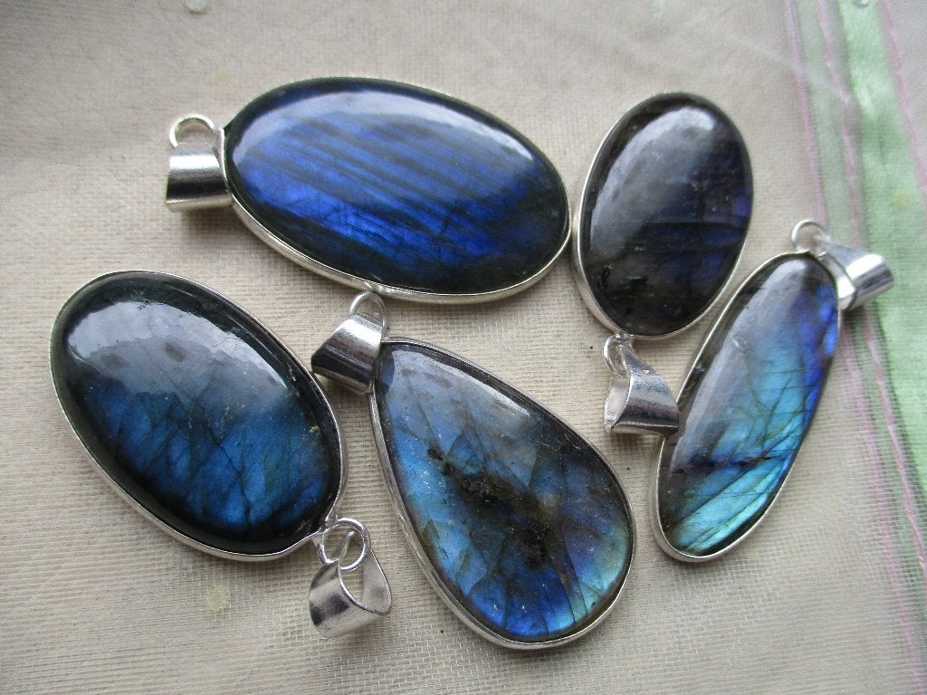 partij blauwe flash labradoriet natuursteen hangers, Blauw, Nieuw, Ophalen of Verzenden, Steen of Mineraal