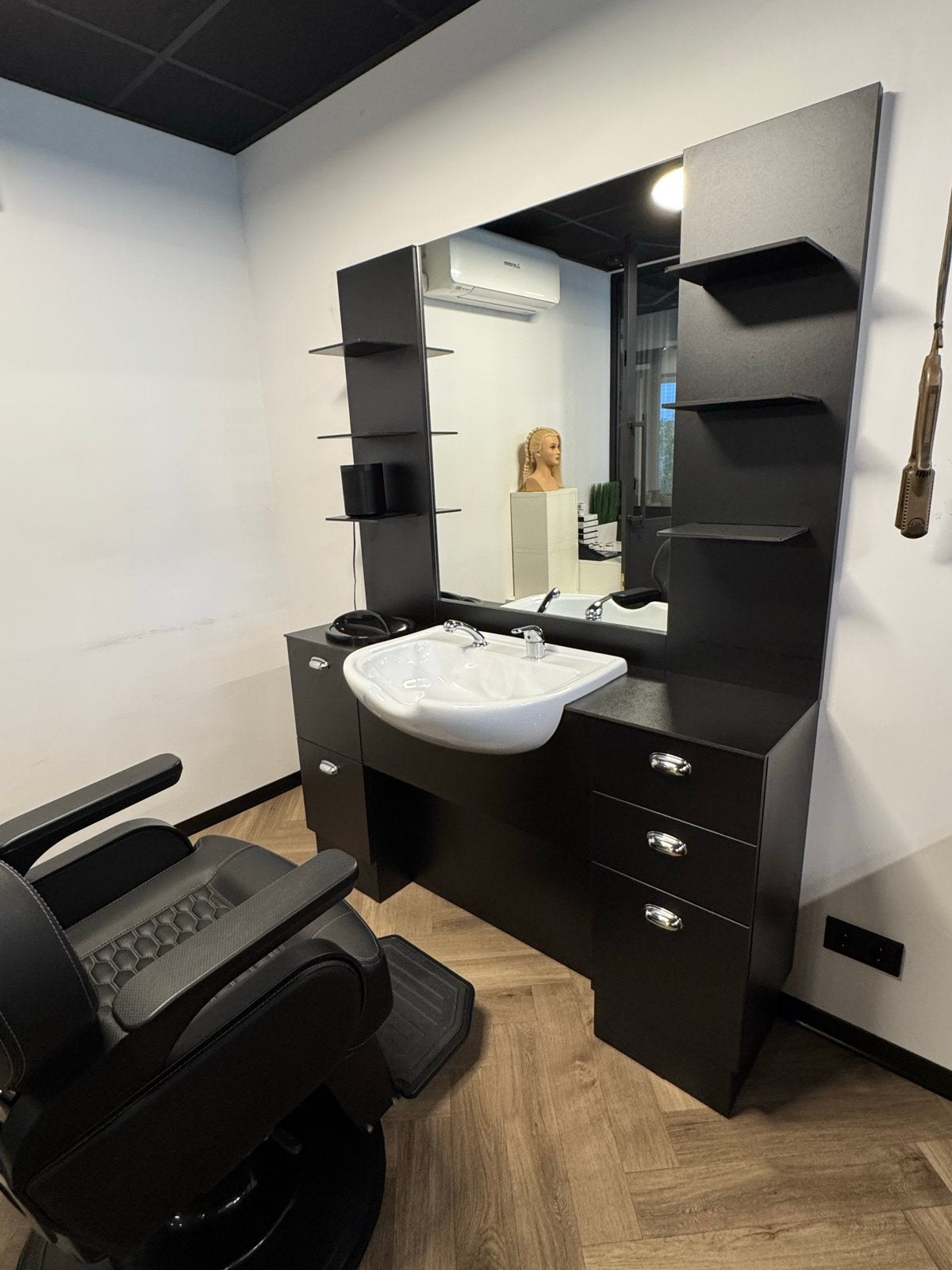Barber meubel met wasbak en spiegel - Zo goed als nieuw!, Overige plaatsen, Ophalen, Nieuw zonder verpakking, Inrichting
