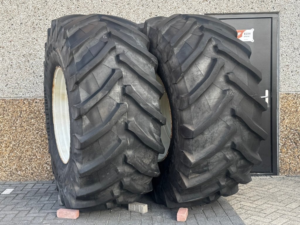 Set TRELLEBORG TM900  800/70R38 velg  280/335/10g NOK  48mm, Ophalen