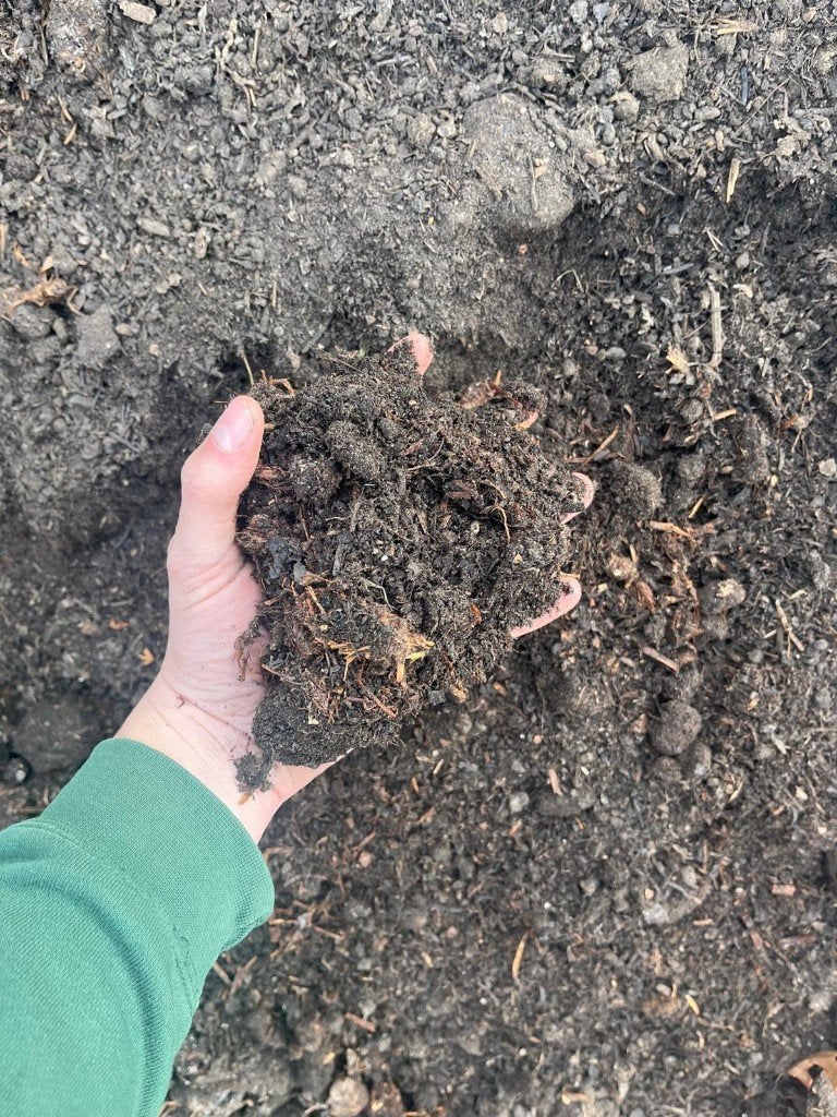 Eco mix (krachtige bodemverbeteraar), Ophalen, Mest