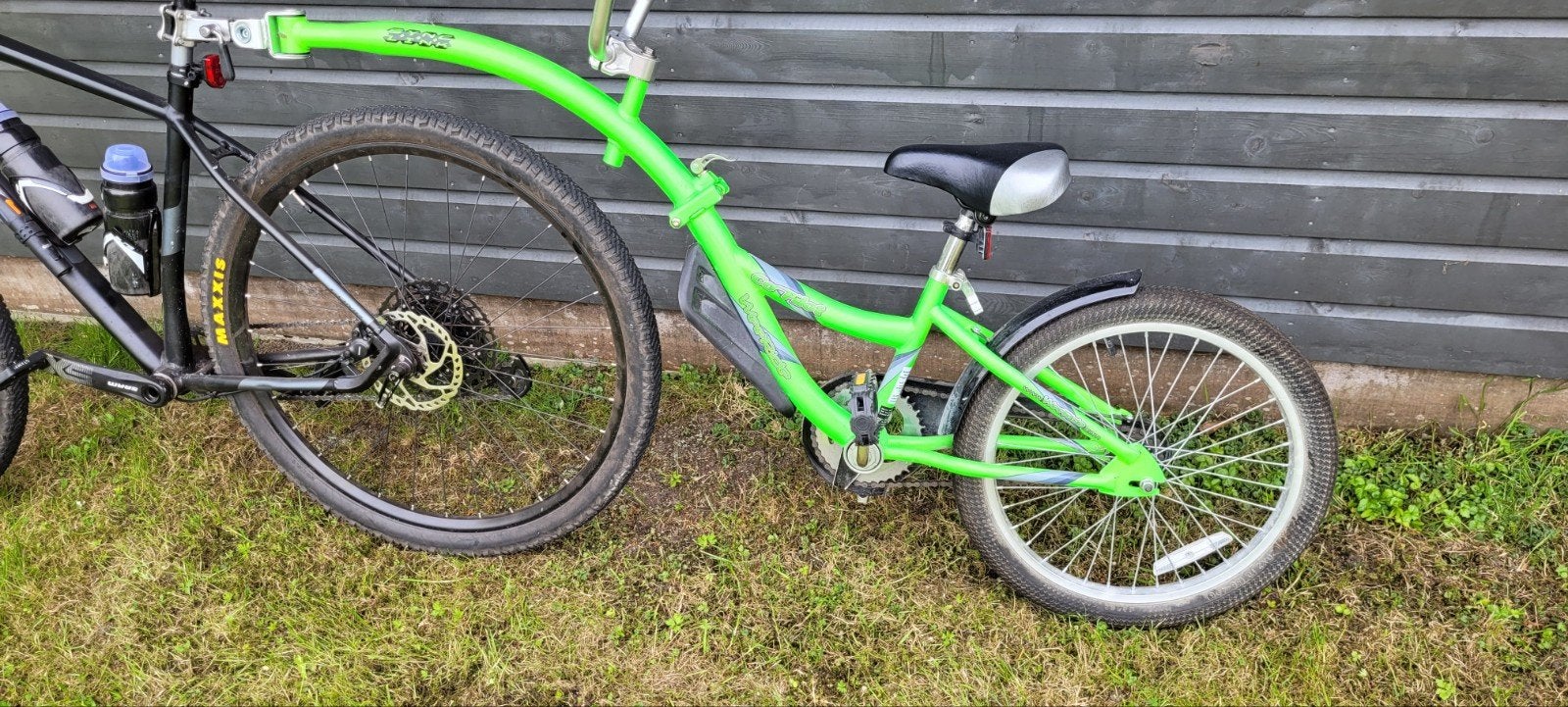Groene aanhangfiets - Zo goed als nieuw, Ophalen, Zo goed als nieuw