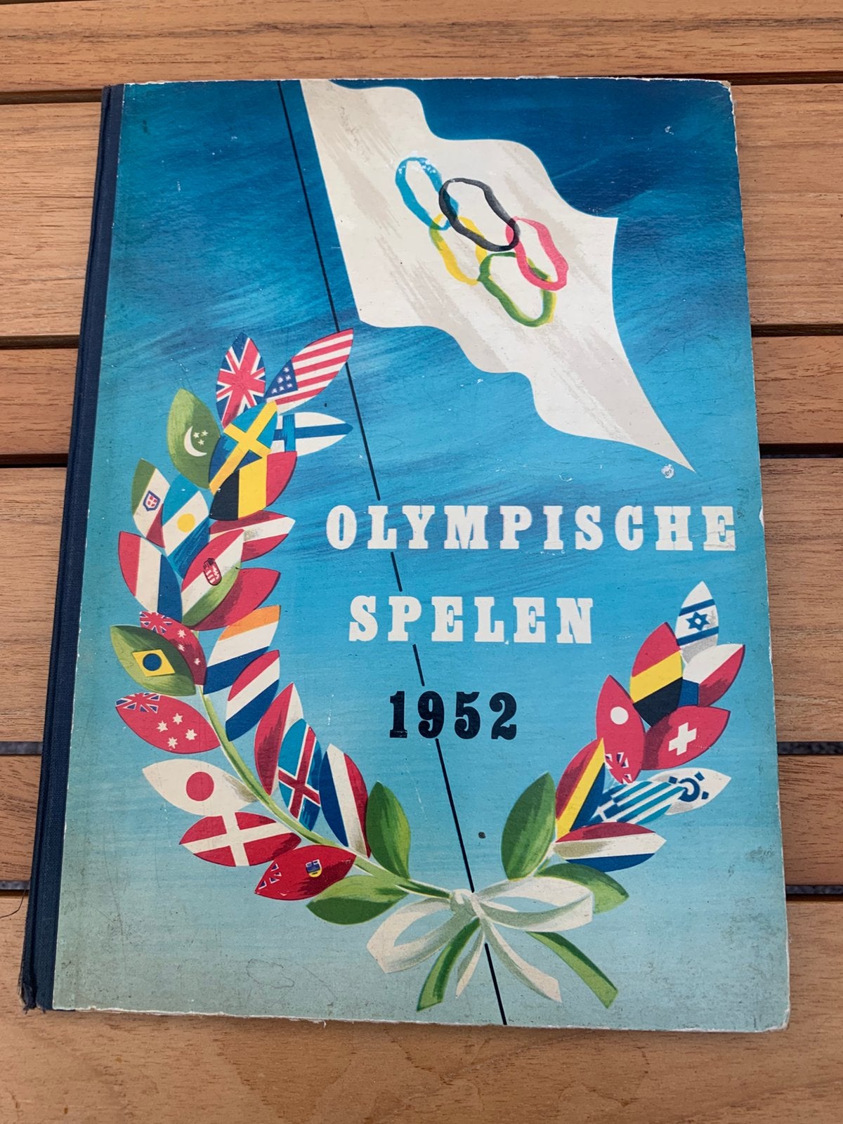 Olympische spelen 1952 boek met in plak plaatjes, Boeken, Ophalen, Zo goed als nieuw