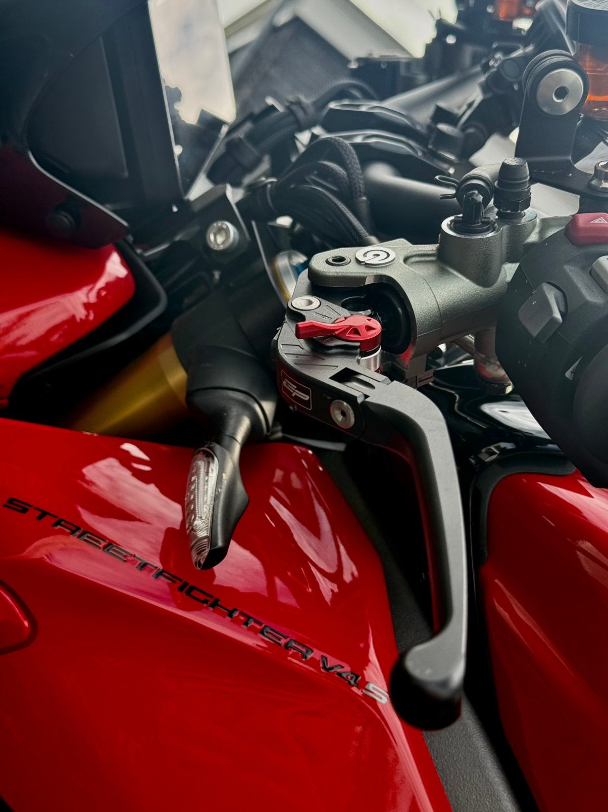 Foto 10 van Ducati StreetFighter V4 S - “Nieuwstaat”  slechts 7776 km